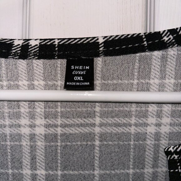 NWOT SHEIN Clasi Plus Plaid Open Front Coat Size 0XL - Picture 2 of 3